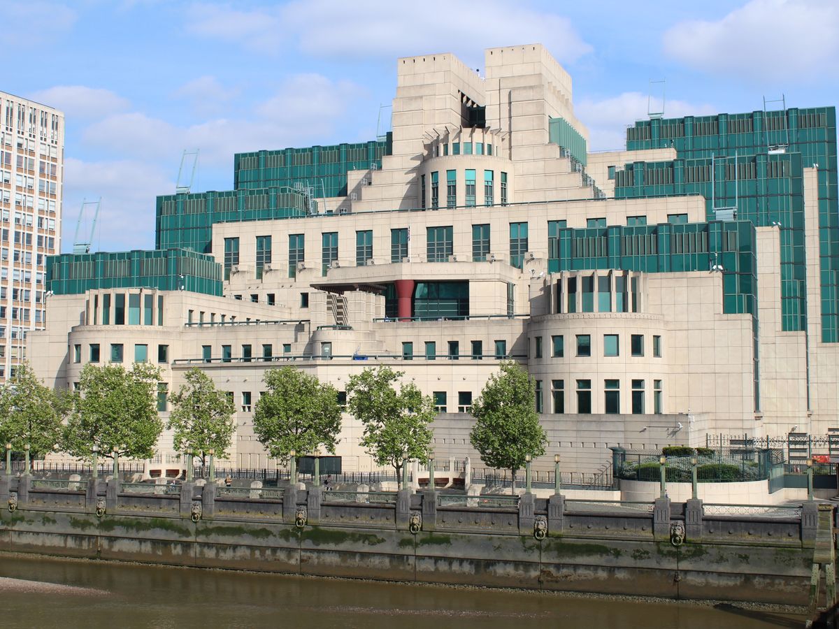 007 ジェームズ・ボンド | ロンドン 旅行の観光・オプショナルツアー