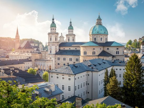 列車で行く！隣国オーストリア 世界遺産ザルツブルク　日帰り観光ツアー ＜英語ガイド／ミュンヘン発＞