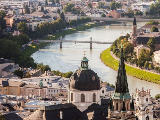 列車で行く！隣国オーストリア 世界遺産ザルツブルク　日帰り観光ツアー ＜英語ガイド／ミュンヘン発＞