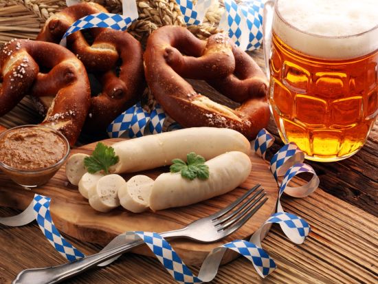 オクトーバーフェスト2026　一番人気の巨大テント「ホフブロイテント」確約 ＜9月20日～10月4日／英語ガイド／ミュンヘン発＞