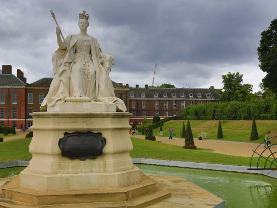 ダイアナ元皇太子妃の居城 ケンジントン宮殿(Kensington Palace) 入場チケット☆チケット購入時間を節約！
