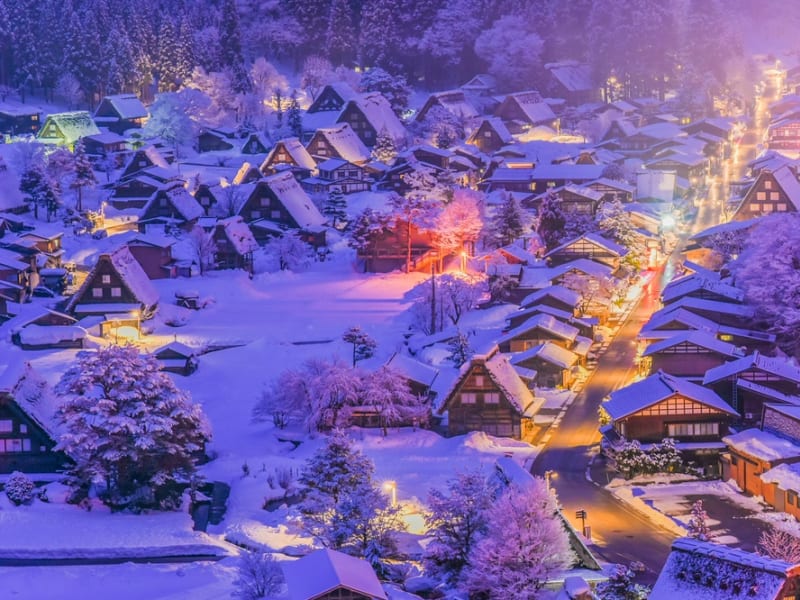 Japan_Gifu_Shirakawago_Winter_shutterstock_710645416