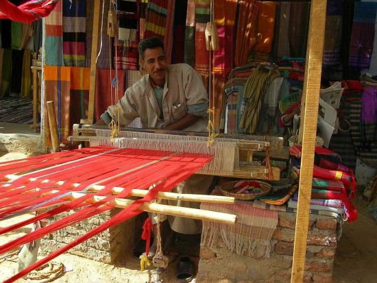 ナイル川セーリング　伝統的な帆掛け舟 ファルーカ乗船体験＜英語／送迎付／アスワン発＞