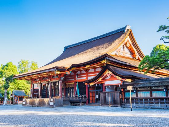 祇園祭バスツアー 圧巻の山鉾巡行（前祭）と八坂神社（2026/7/17限定）＜昼食付／京都駅発＞by おこしバス（京都定期観光バス）