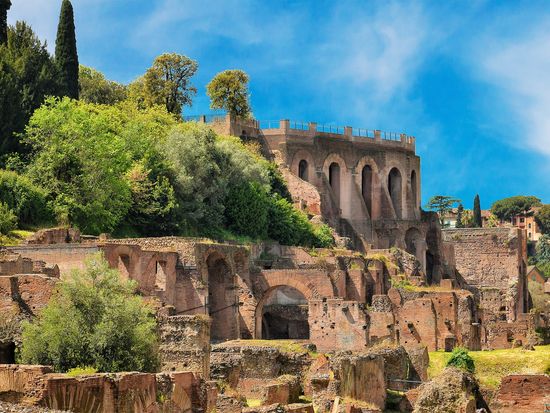 Italy_Rome_Palatine-Hill_shutterstock_190291154