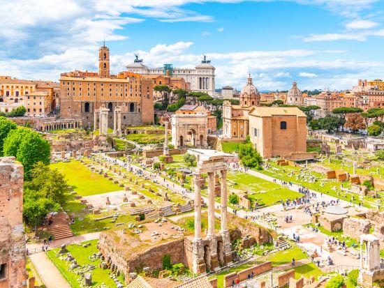 古代ローマ観光ツアー コロッセオ＋フォロ・ロマーノ＋パラティーノの丘に入場！＜混載／英語ガイド／ローマ発＞＊申込と同時に即予約確定