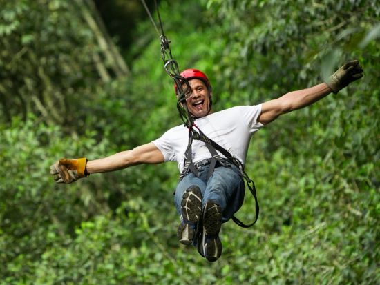 ハワイ島　ジップライン7本　コレコレ滝の上を滑走 ＜英語インストラクター＞
