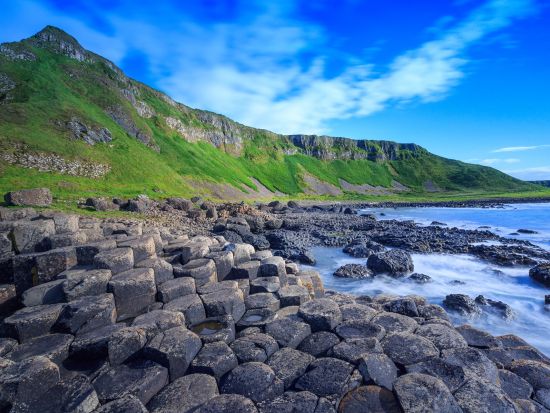 世界遺産ジャイアンツ・コーズウェイ　日帰り­ツアー ＜英語ガイド／列車利用／ダブリン発＞