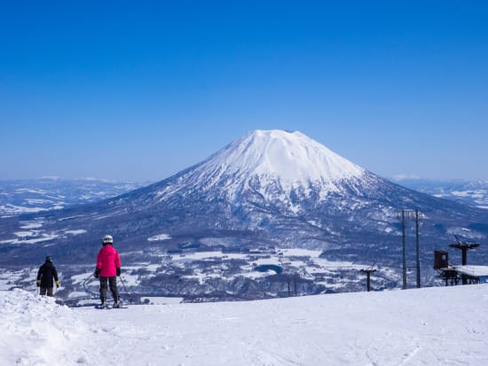 【日帰りリフト券パック】札幌市内発着スキーバス往復チケット+ニセコ全山共通リフト1日券付きプラン＜2024年12月2日～2025年3月31日＞