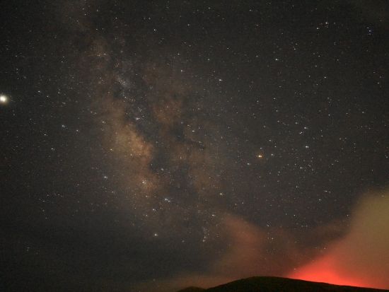 星空ガイドと行く 鬼岳星空観賞ツアー プラネタリウムのようなリアル星空を解説 ＜日・月・火・水／福江島・五島市＞ by アクロス五島