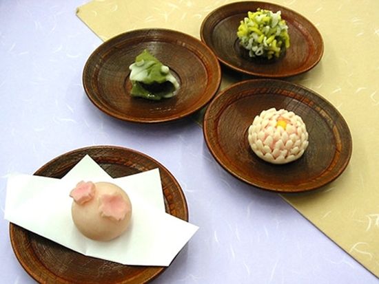 和菓子作り体験 上質なねりきり細工作り　お抹茶体験選択可＜2名～／阪急西京極駅よりお迎え可＞ by 八つ橋庵とししゅうやかた