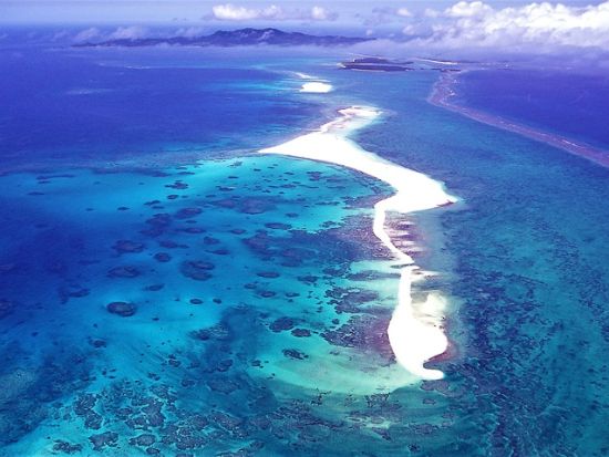 【夏季】他ではいけない本物のはての浜へ！！夏季限定一番奥へ行くわくわくSUPプラン　美しい海で贅沢にSUP体験！特別な時間を過ごそう◎＜6～10月催行／久米島＞