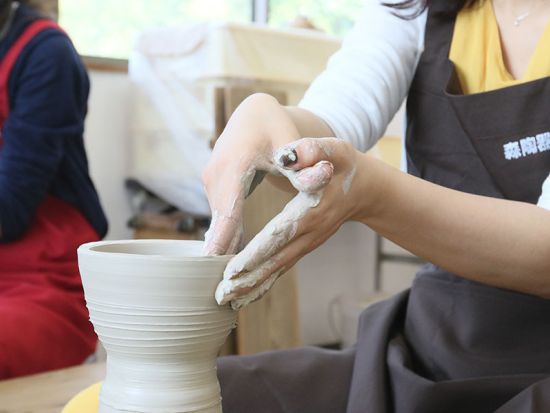 陶芸体験 手びねり体験でマグカップや花瓶など自由に創作 ＜1名～予約可／60～120分／清水寺近く＞by 清水焼窯元 森陶器館