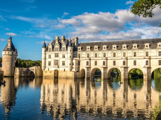 France_Loire_Valley_Chateau_de_Chenonceau_Castle_shutterstock_698368132