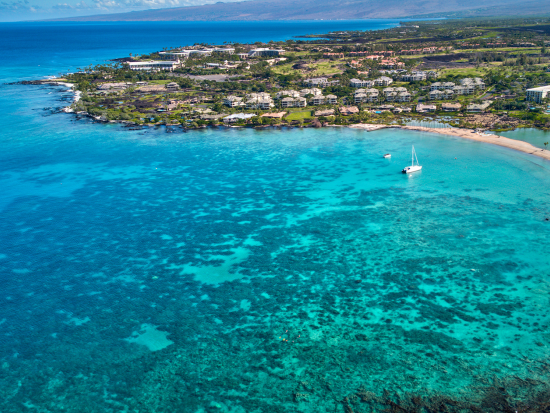 コハラコースト　ハワイアンカヌーツアー　伝統的なハワイアンカヌーで楽しむ波乗り＆古代航海体験！＜午前・午後／英語ガイド／ワイコロア発＞