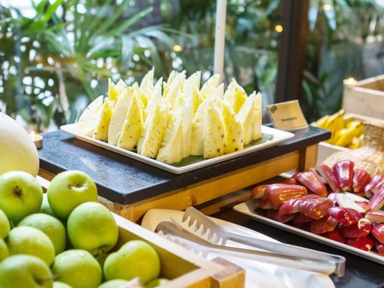 マゼラン ディナービュッフェ食事券＆事前予約サービス　チャモロ料理も満喫！＜当日予約OK／ホテルニッコー・グアム内＞