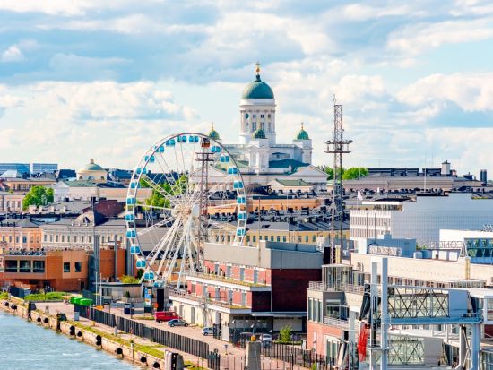 【空港送迎】ヘルシンキ空港⇔ヘルシンキ市内ホテル＜貸切／英語ドライバー＞