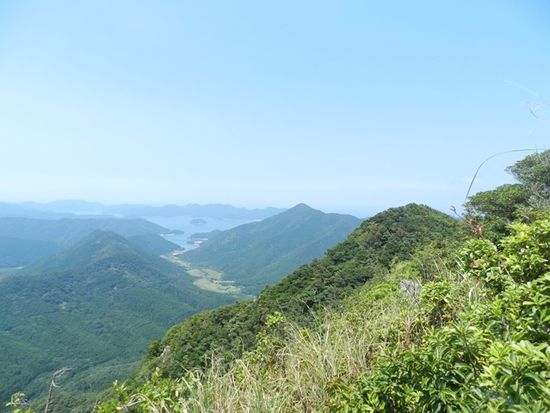 七ツ岳トレッキングツアー 九州100名山のひとつ 原生林や岩場の上り下りを楽しむ約5kmのコース  ＜福江島・五島市＞by アクロス五島の写真2