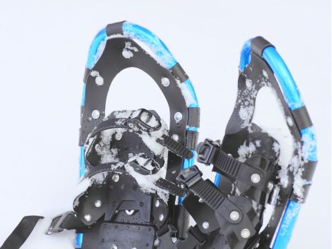 ゴールデンウィーク限定　知床スノートレッキング　残雪が残る羅臼湖へスノーシューでLet‘Go♪ 雪遊びもできちゃう！＜4月27日～5月9日／送迎付／ウトロ温泉＞