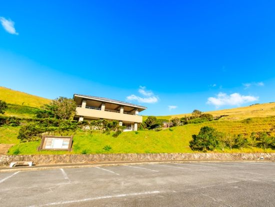 鬼岳火口ハイキングツアー　標高371メートルの鬼岳火口を一周　展望台からの眺めに感動！＜福江島・五島市＞ by アクロス五島