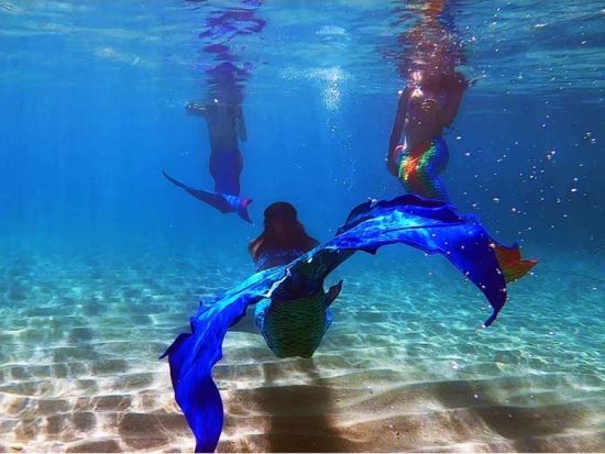 マーメイドスイム　1枠1組限定の貸切制で海の中を舞い泳ぐ人魚体験　写真＆動画無料プレゼント！＜3時間／笠利町＞by OCEANZ