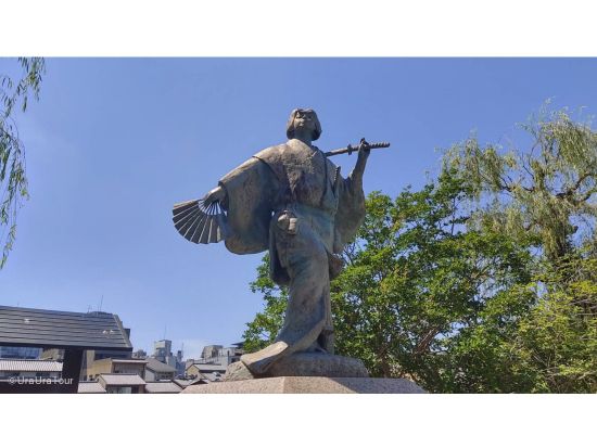 京都ウォーキングツアー あなたの知らない昼の花街！祇園のひる遊び♪＜2時間／祇園四条駅発／京都市＞
