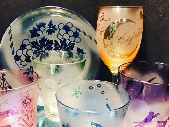 【浅草橋1分】魔法のガラスアートで自分だけのオリジナルグラス、お皿をつくろう！デートや女子会、会社イベントに。