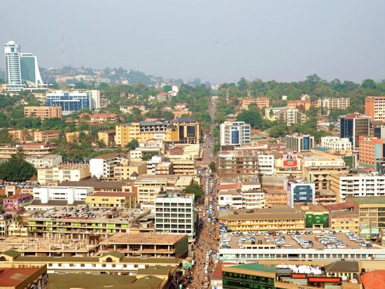 アフリカの真珠！ウガンダの周遊ツアーで美しい自然と野生動物に出会おう＜5泊6日／英語／エンテベ空港発着＞
