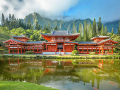 Hawaii_Oahu_Byodo-In Temple_Valley of the Temples_shutterstock_354957725