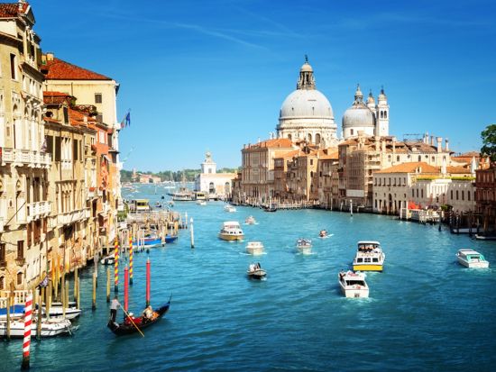 アカデミア美術館 見学ツアー 日本語ガイドがヴェネツィア派の絵画の歴史を徹底解説！＜日本語ガイド＞