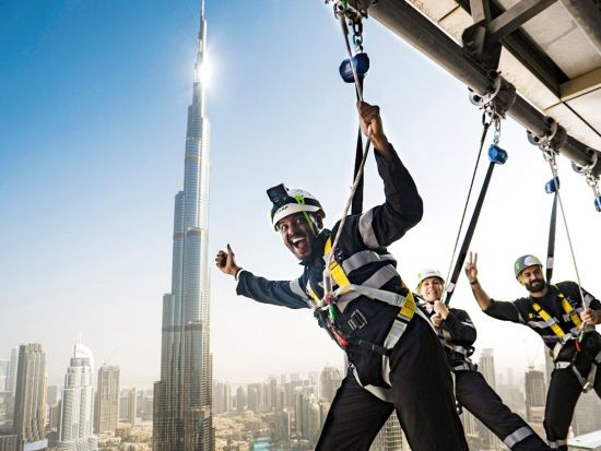 スカイ・ビューズ（Sky Views）展望台の入場チケット予約 ＊スリル満点エッジウォーク付きプランあり＜ドバイ発／アドレス スカイ ビュー ホテル＞