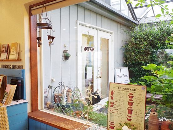 img_rose_farm_1_735_480