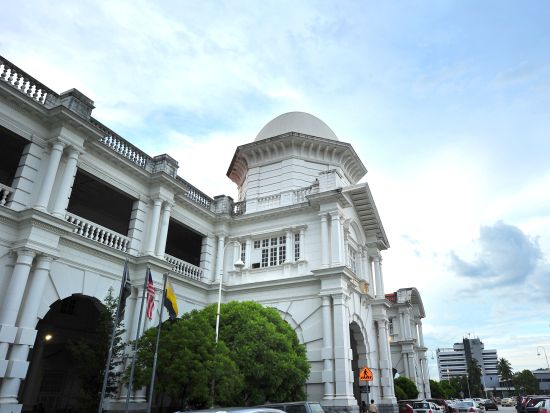 イポー日帰り観光ツアー　 ケリー城＋ペラトン洞窟寺院＋イポー鉄道駅＋オールドタウンなど＜1日／昼食付き／クアラルンプール発＞