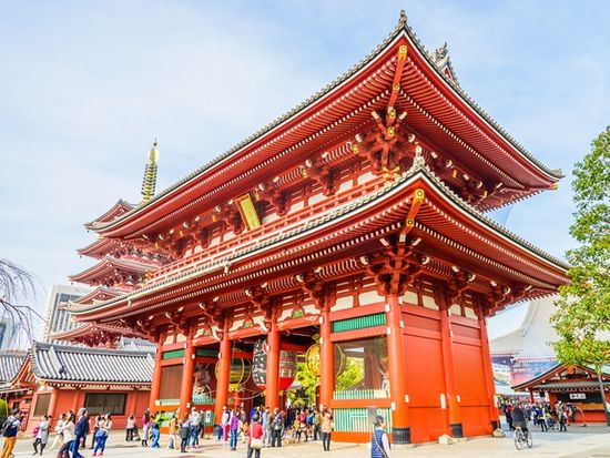 Japan_Tokyo_Asakusa_Sensoji Temple_shutterstock_380494909