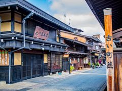 pixta_82696203_M