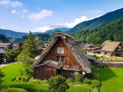 Japan_Gifu_Shirakawa-go_Summer_shutterstock_699501400