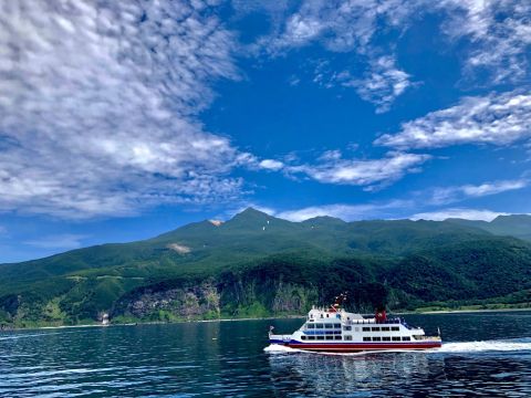 知床観光船おーろら号　カムイワッカの滝航路　通常より450円お得な割引乗船チケット 前日17時まで受付＜4～10月／知床ウトロ港発着＞