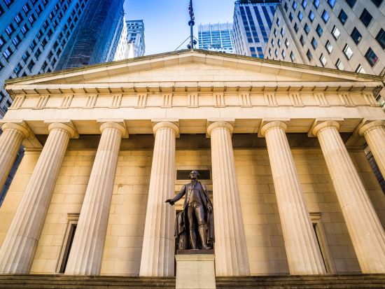 ニューヨーク自由の女神観光ツアー　リバティ島上陸＆9/11メモリアルパーク＆ワン・ワールド・トレード・センター ＜日本語ガイド／地下鉄移動＞