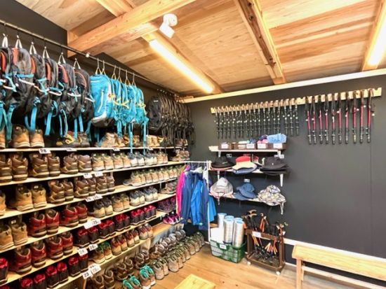 登山アイテムレンタル基本セット（ザック・レインウェア・登山シューズ） 店頭にて試着OK！＜空港前店＞　by レンタルの山下