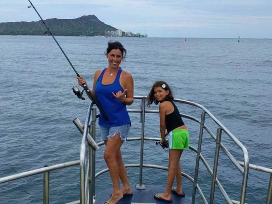 海釣り体験　ワイキキで釣りもクルーズも楽しめる！小さなお子様も参加可能　釣り用具付き＜混載または貸切／3～4時間／ケワロ湾集合＞