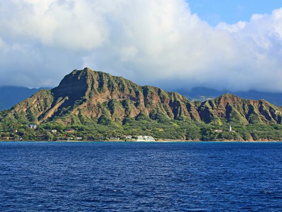 海釣り体験　ワイキキで釣りもクルーズも楽しめる！小さなお子様も参加可能　釣り用具付き＜混載または貸切／3～4時間／ケワロ湾集合＞