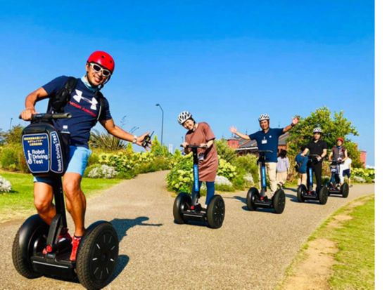 セグウェイツアー　横浜みなとみらいの定番スポットを巡る！運転講習あり＜午前or午後／2時間半／横浜＞
