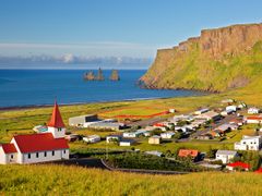 Iceland_Vik_shutterstock_753290329