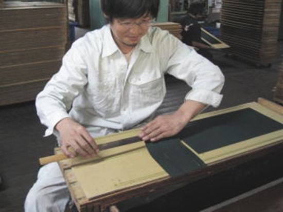 お線香職人体験 職人にのみ許された伝統文化に触れるひととき＜10分／淡路島＞by 淡路梅薫堂