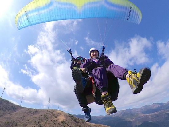 パラグライダー タンデムフライト体験　伊豆の大空をフライトで満喫！＜選べる開始時間＞