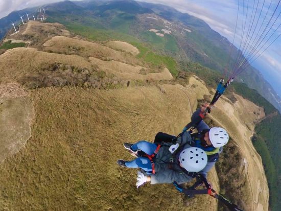 パラグライダー タンデムフライト体験　伊豆の大空をフライトで満喫！＜選べる開始時間＞