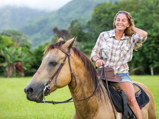 ハワイ島　乗馬ツアー　知られざる秘境ハマクア・コーストの山から海へと続く絶景トレイルコース ＜午前・午後／英語ガイド＞by ワイピオ・オン・ホースバック