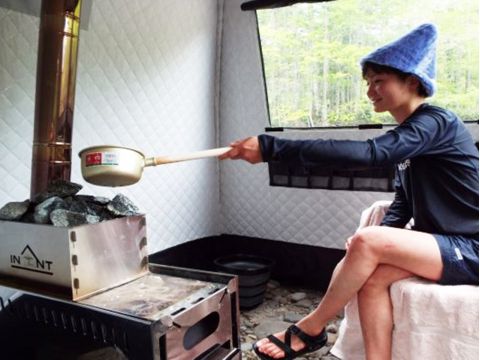 空知川源流テントサウナ体験　富良野でサ活！ロウリュ＆天然の水風呂、川にダイブ！川辺でととのい体験＜１棟貸し／6～11月／南富良野＞by レジャーガイド 遊び屋