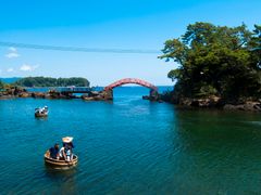Japan_Niigata_Sado Island_矢島・経島 たらい舟_pixta_31832971_M