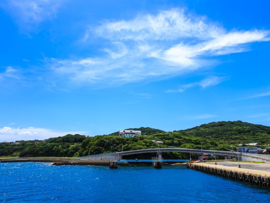 神浦（こうのうら）まち歩き観光ガイドツアー 昔ながらの風景を楽しみながら、神浦のまち並みをめぐる！＜2時間／宇久島＞ by 宇久町観光協会
